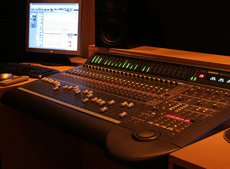 studio 2